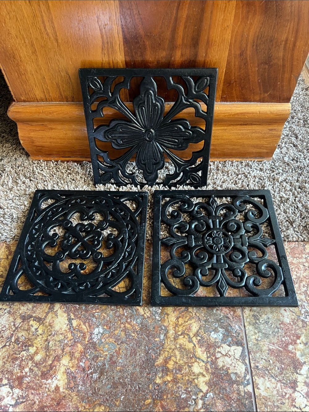 Decorative Black Cast Iron trivets Wall Plaques - Set of 3 z2
